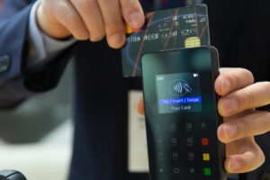 債務整理後にデビットカードを代替利用する方法は？