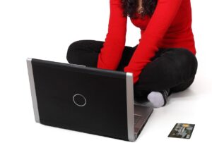 債務整理のオンライン面談を匿名で行うメリットは？